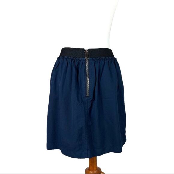 Burberry Brit Wool Twill Elastic Waist Skater Skirt with Exposed Zippers Size 4 - Picture 4 of 7